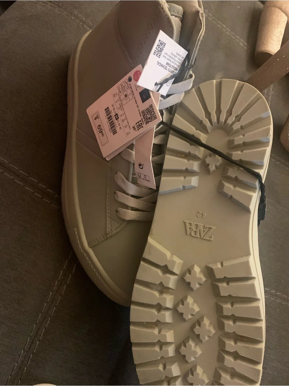 Zara wide laces